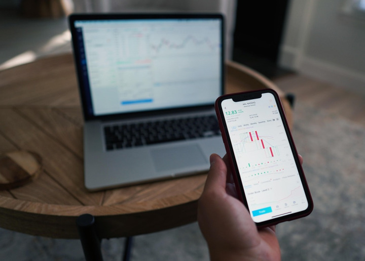 stock market trading screen